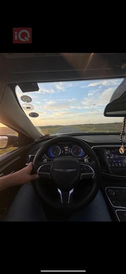 Chrysler 200